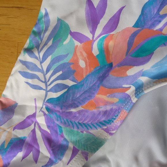NWT Sea Level Botanica Cross Front Top + Mid Rise Bottom Swim Set Size 10 - Picture 12 of 12